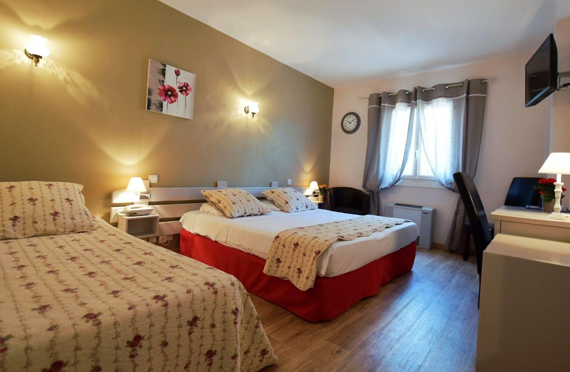 Hotel Du Parc, Avignon Est, The Originals City, Entraigues-sur-la-Sorgue Bagian luar foto